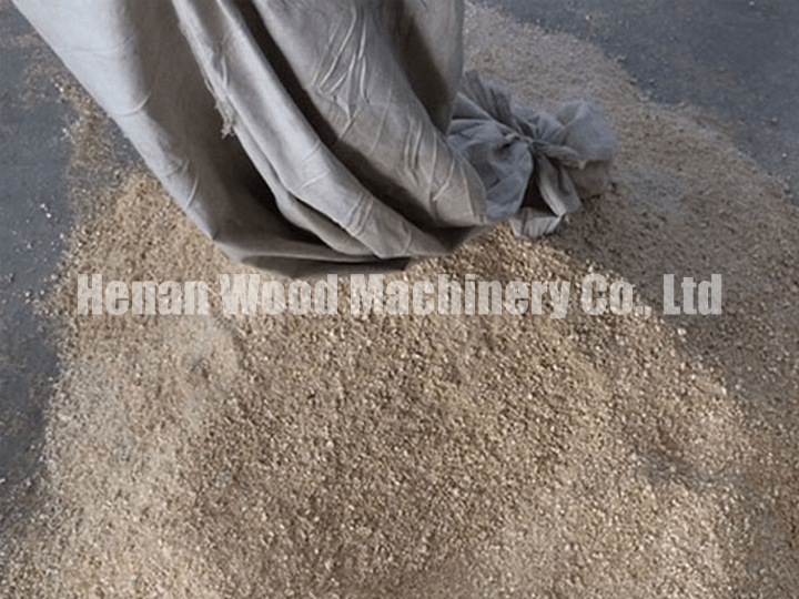 crushed wood chips